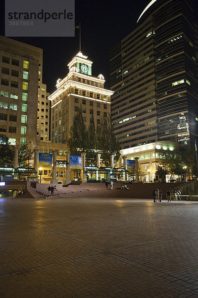 Blick auf den Pioneer Courthouse Square und den Jackson Tower  Portland  Oregon  USA