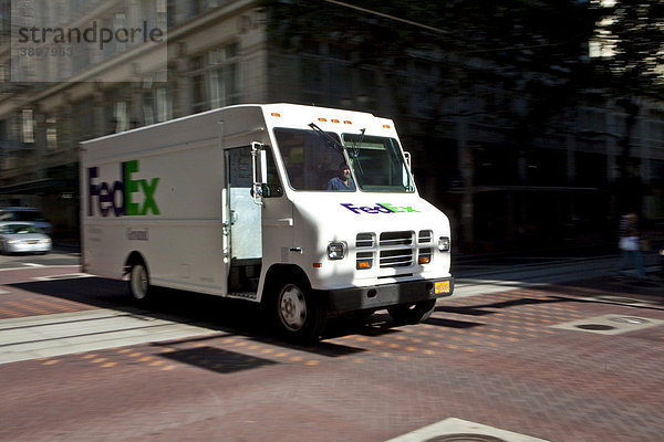 Amerikanisches Fahrzeug von FedEX  Portland  Oregon  USA