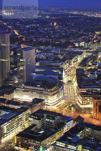 Blick auf die Zeil  Frankfurt  Hessen  Deutschland  Europa