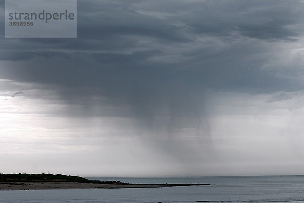 Regen an der Küste  Broome  Kimberley  Western Australia  Australien