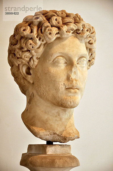 Antike Marmor-Büste römischer Kaiser Mark Aurel  Museo Palatino  Palatin  Rom  Latium  Italien  Europa