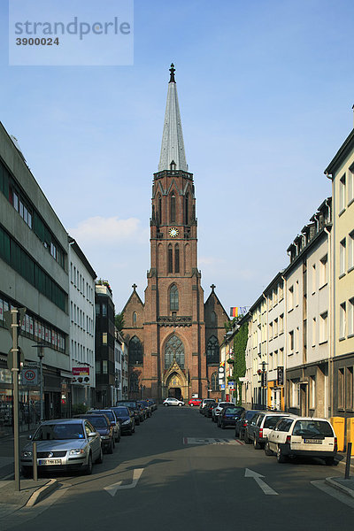 Pfarrkirche Sankt Stephan  Krefeld  Nordrhein-Westfalen  Deutschland  Europa