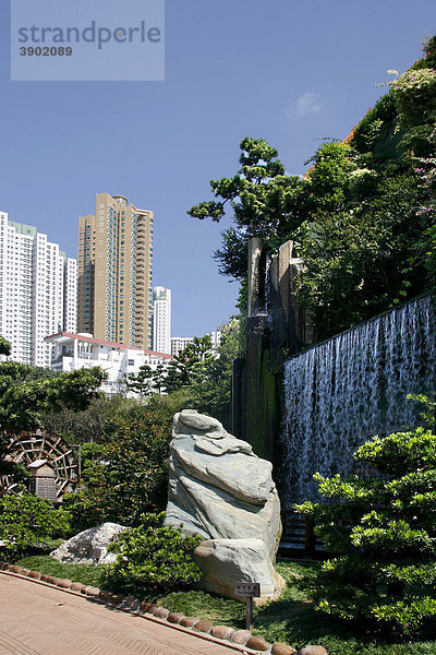 Wasserfall  Chi Lin Botanischer Garten  Nan Lian Garden  Hongkong  China  Asien