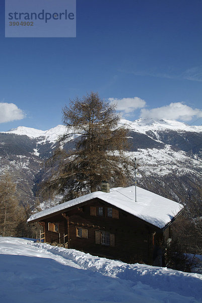 Chalet im Wallis  Les Masses  Heremence  Val d'Heremence  District d'Herens  Bezirk Herens  Ering  Wallis  Le Valais  Schweiz  Alpen  Europa