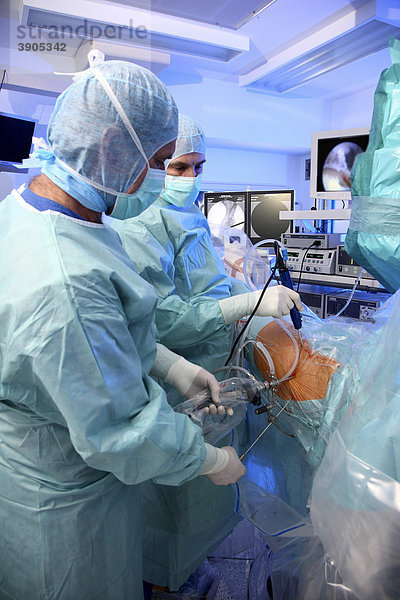 Operation  Arthroskopie des Hüftgelenks  Hüftgelenksspiegelung  minimalinvasives Operationsverfahren am Hüftgelenk  Deutschland  Europa