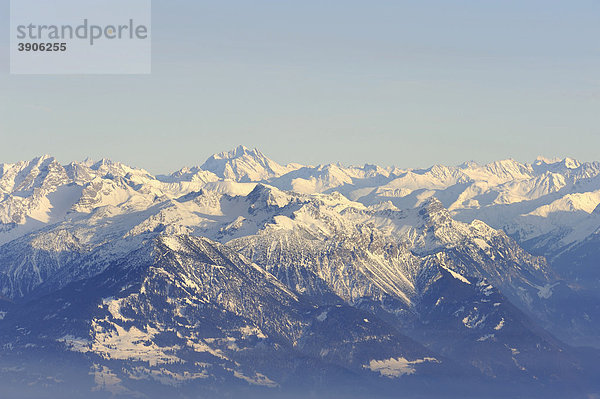 Blick vom Säntis auf die Bernina Alpen  Schweiz  Europa