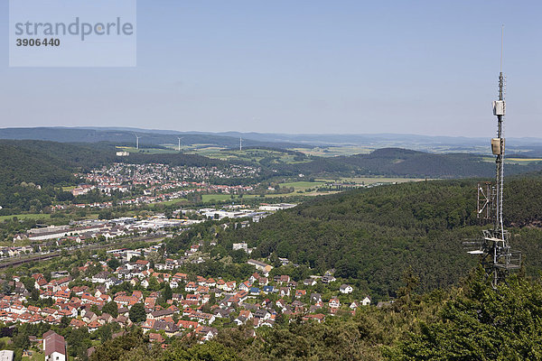 Blick vom Spiegelslustturm auf die Marburger Innenstadt  den Marburger Rücken und das Gladenbacher Bergland  Marburg  Hessen  Deutschland  Europa