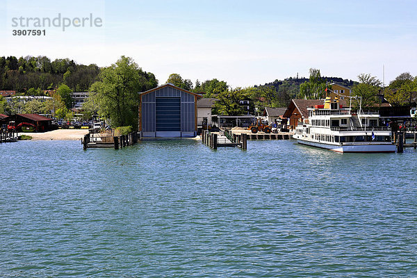 Fähranleger  Prien Stock  Chiemsee  Chiemgau  Oberbayern  Deutschland  Europa