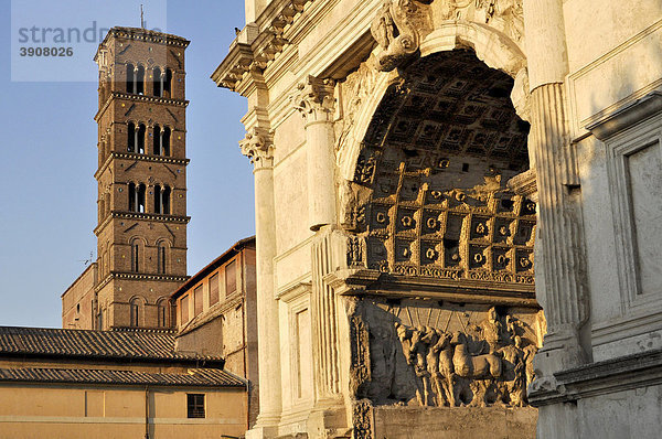 Basilika Santa Francesca Romana  Campanile  Relief  Titus-Bogen  Forum Romanum  Rom  Latium  Italien  Europa