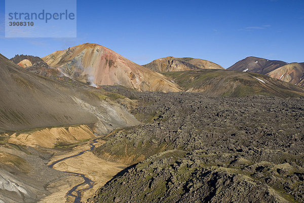 Berge in Landmannalaugar  Gebiet nahe dem Vulkan Hekla  Island  Europa