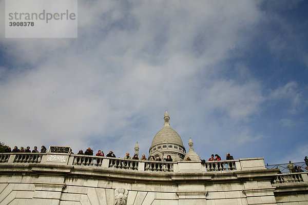 Sacre Coeur auf dem Montmatre  Paris  Frankreich  Europa