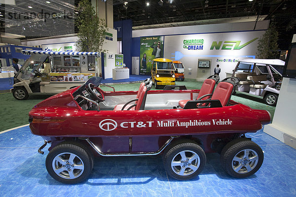 Das koreanische CT&T Plug-in Elektroauto  auf der 2010 North American International Auto Show Automobilausstellung  Detroit  Michigan  USA
