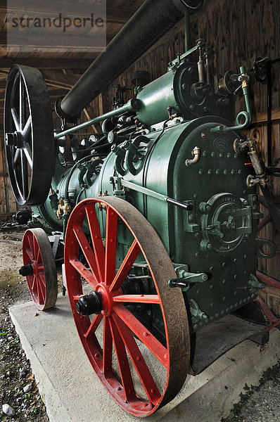 Dampfmaschine  Bauernhofmuseum Glentleiten  Bayern  Deutschland  Europa