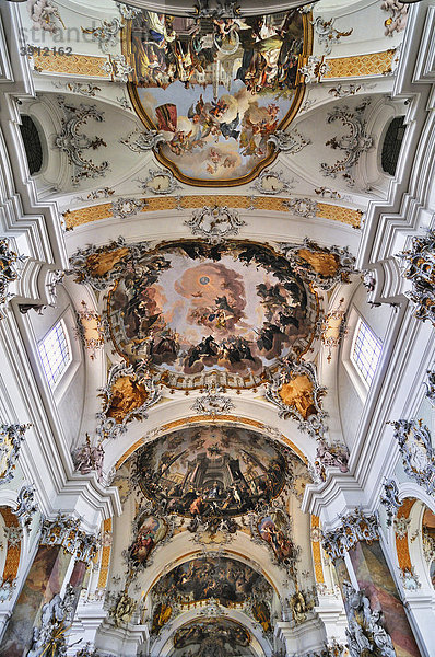 Basilika der Benediktinerabtei Ottobeuren  Bayern  Deutschland  Europa