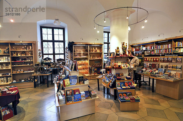 Museumsladen der Benediktinerabtei Ottobeuren  Bayern  Deutschland  Europa