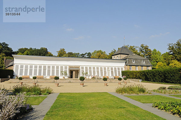 Orangerie  Park  Schloss Dyck  Wasserschloss  Barock  Museum  Jüchen  Niederrhein  Nordrhein-Westfalen  Deutschland  Europa