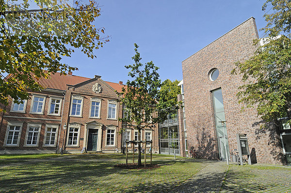 Altes und neues Rathaus  Lüdinghausen  Kreis Coesfeld  Münsterland  Nordrhein-Westfalen  Deutschland  Europa