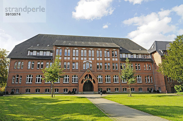 Gymnasium St Antonius  Lüdinghausen  Kreis Coesfeld  Münsterland  Nordrhein-Westfalen  Deutschland  Europa