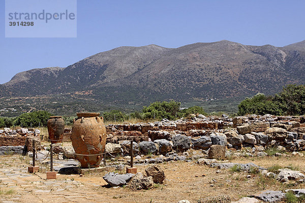 Tonbehälter  Malia Palast  Ausgrabungsstätte  Minoischer Palast  Heraklion  Kreta  Griechenland  Europa