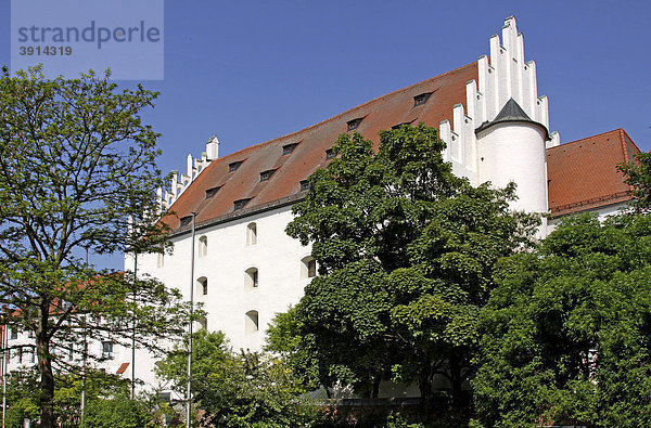 Herzogskasten  das alte Herzogsschloss  Ingolstadt  Bayern  Deutschland  Europa