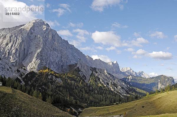 Halleranger Alm  kleiner Lafatscher hinten  Karwendelgebirge  Tirol  Österreich