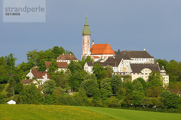 Kloster Andechs  Benediktinerkloster  Ammersee  Fünfseenland  Oberbayern  Bayern  Deutschland  Europa