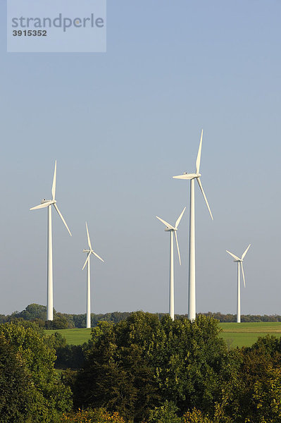 Windkraftanlage  Schwäbische Alb  Baden-Württemberg  Deutschland  Europa