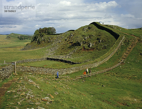 Hadrianswall in der Nähe von Housteads  Northumberland  England  Vereinigtes Königreich  Europa