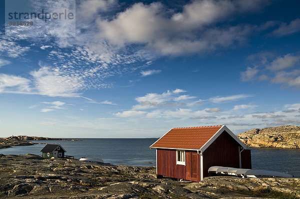 Holzhäuser in Smögen an der Westküste von Schweden  Skandinavien  Europa