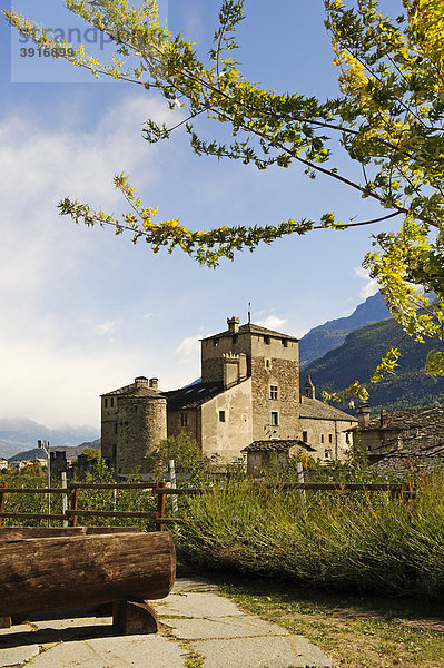 Schloss La Tour  Gressan  Aostatal  Piemont  Italien  Europa