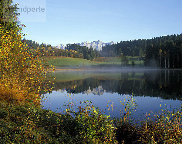 Schwarzsee vor dem Wilden Kaiser  bei Kitzbühel  Tirol  Österreich  Europa