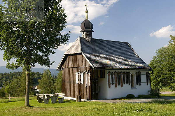 Kapelle mit Totenbrettern  Regen  Bayerischer Wald  Bayern  Deutschland  Europa