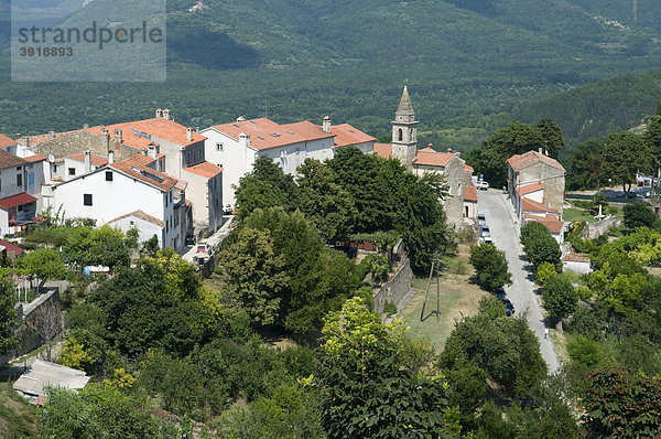 Bergdorf Motovun  Mirna-Tal  Istrien  Kroatien  Europa