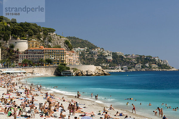 Strand vor dem Schlossberg Colline du Chateau  Nizza  Cote d'Azur  Provence  Frankreich  Europa
