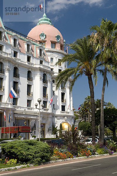 Hotel Negresco an der Promenade des Anglais  Nizza  Cote d'Azur  Provence  Frankreich  Europa