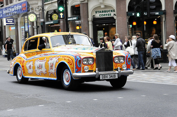 Rolls-Royce Oldtimer  Sonderlackierung  London  England  Großbritannien  Europa