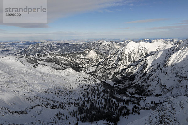 Bergpanorama vom Gipfel  Nebelhorn  2224m  Oberstdorf  Oberallgäu  Bayern  Deutschland  Europa