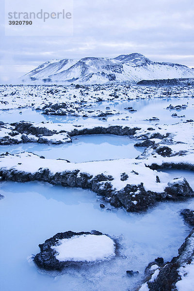 Blaue Lagune im Winter in Island  Europa