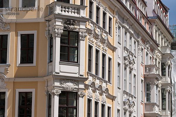 Haus mit Erker am Neumarkt  Altstadt  Dresden  Sachsen  Deutschland  Europa