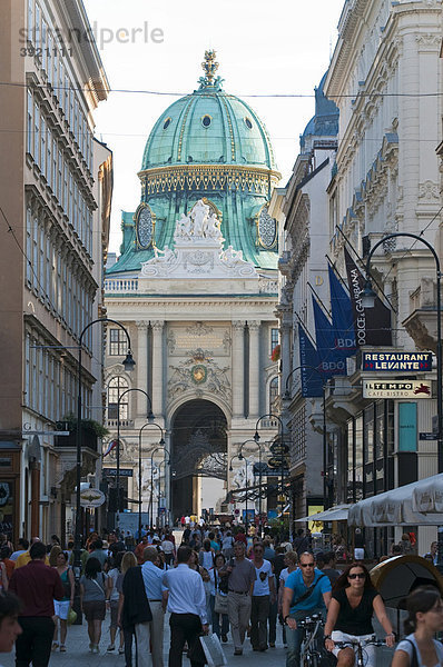 Kohlmarkt mit Hofburg  Wien  Österreich  Europa