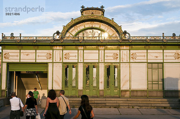 Jugendstil Stadtbahnstation Karlsplatz  1899  von Otto Wagner  Wien  Österreich  Europa