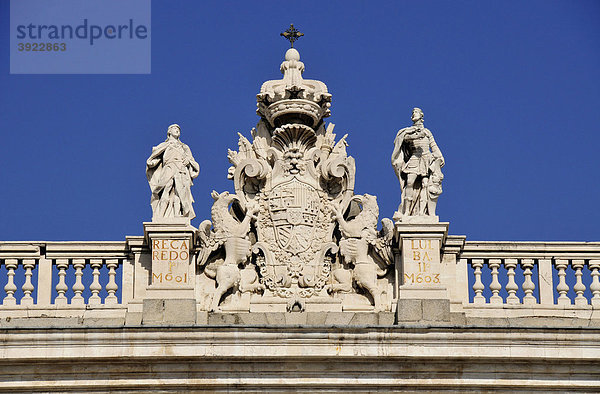 Detail der Fassade des Palacio Real  Königspalast  Madrid  Spanien  Iberische Halbinsel  Europa