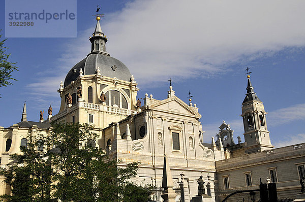 Catedral Nuestra SeÒora de la Almuneda  Kathedrale  Madrid  Spanien  Iberische Halbinsel  Europa