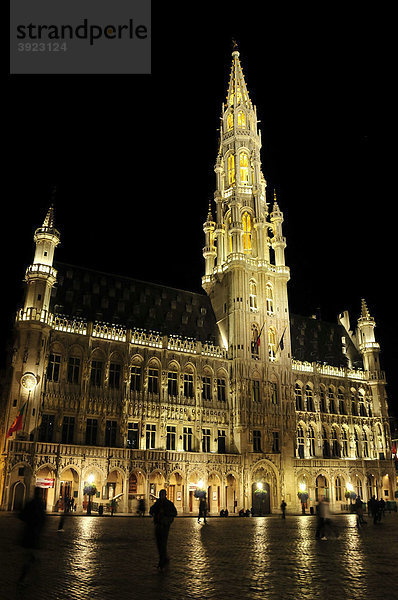 Rathaus bei Nacht  Grand Place  Grote Markt  Brüssel  Belgien  Europa