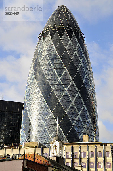 The Gherkin oder Swiss-Re-Tower  London  England  Großbritannien  Vereinigtes Königreich  Europa