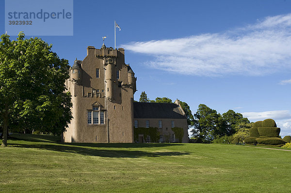 Crathes Schloss und Gärten  Schottland  Vereinigtes Königreich  Europa