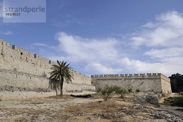 Äußere Stadtmauer  Rhodos Stadt  Rhodos  Griechenland  Europa