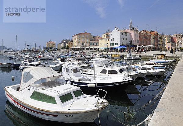 Hafen von Rovinj  Kroatien  Europa