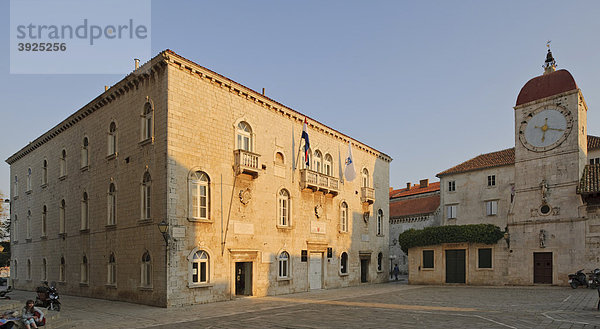 Kathedralplatz in Trogir  Kroatien  Europa