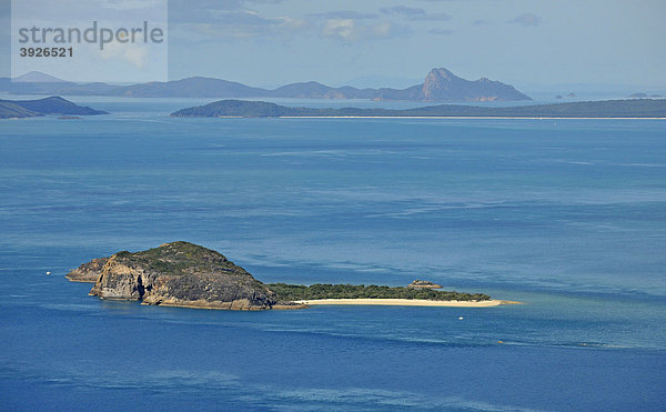 Luftaufnahme Deloraine Island  hinten Whitsundays  Whitsunday Islands National Park  Queensland  Australien